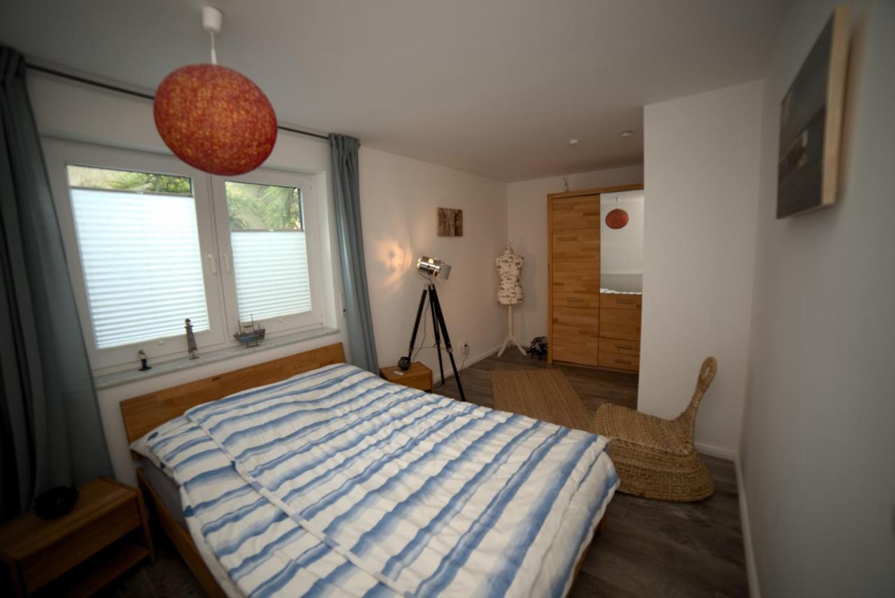 Schöne Ferienwohnung Breege Exterior foto