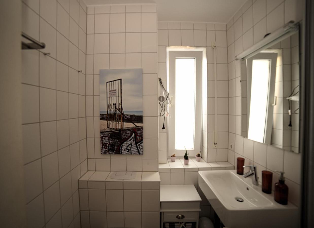 Schöne Ferienwohnung Breege Exterior foto